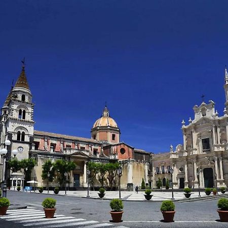 Palazzo Geremia - Le Dimore Dell'Antiquario Lägenhet Acireale Exteriör bild