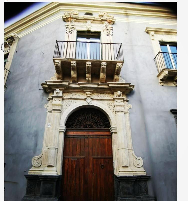 Palazzo Geremia - Le Dimore Dell'Antiquario Lägenhet Acireale Exteriör bild