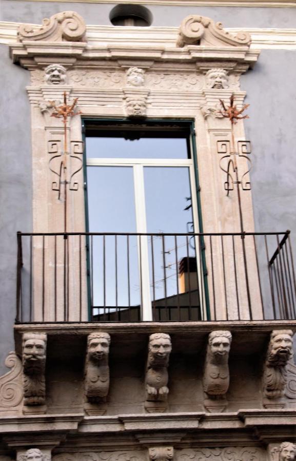 Palazzo Geremia - Le Dimore Dell'Antiquario Lägenhet Acireale Exteriör bild